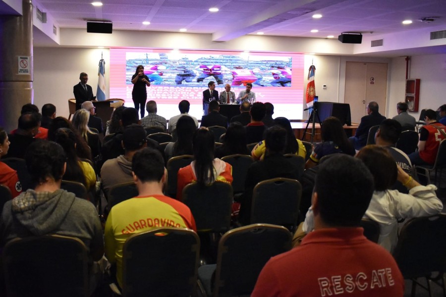 Gestión del riesgo en Santiago: Exitoso conversatorio de la Cruz Roja sobre acción anticipatoria Gestión del riesgo en Santiago: Exitoso conversatorio de la Cruz Roja sobre acción anticipatoria