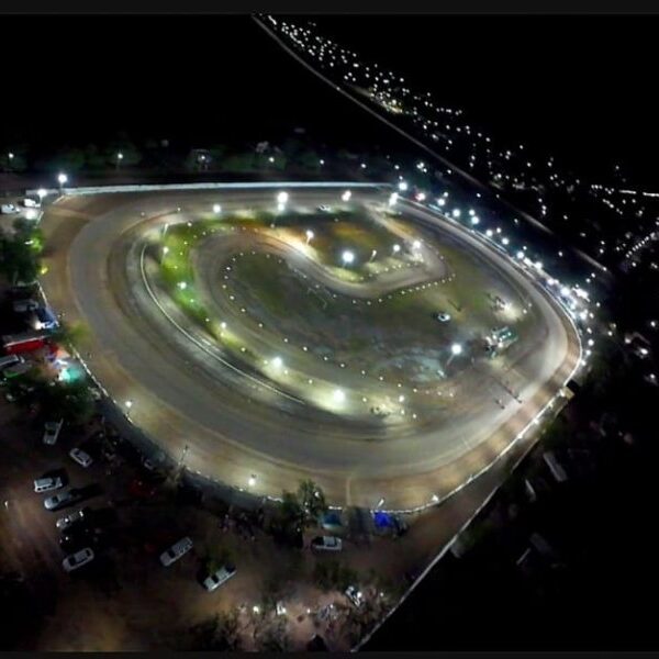 Colonia Dora encendió los motores en la apertura del Provincial de Motos y Karting