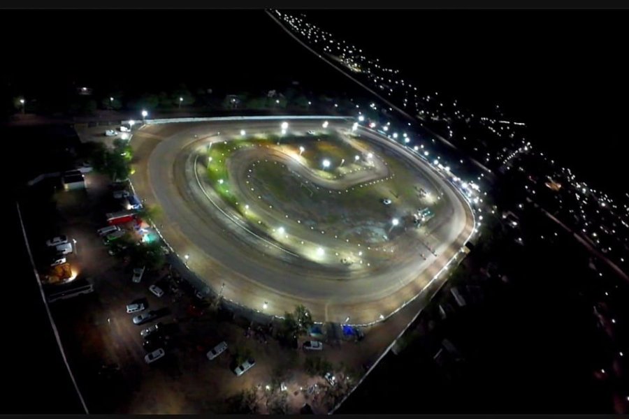 Colonia Dora encendió los motores en la apertura del Provincial de Motos y Karting