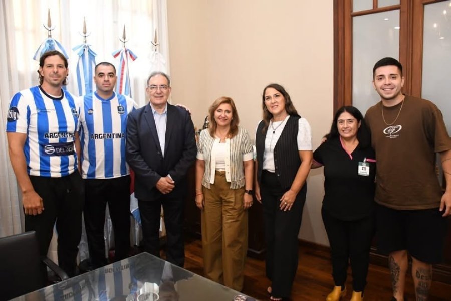 Norma Fuentes recibió a los santiagueños convocados a la preselección nacional de cestoball