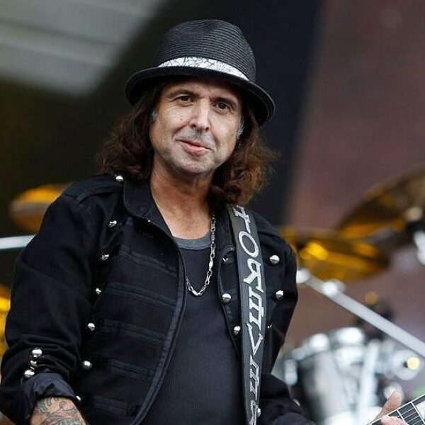 Murió Phil Campbell, histórico guitarrista de Motörhead, a los 64 años