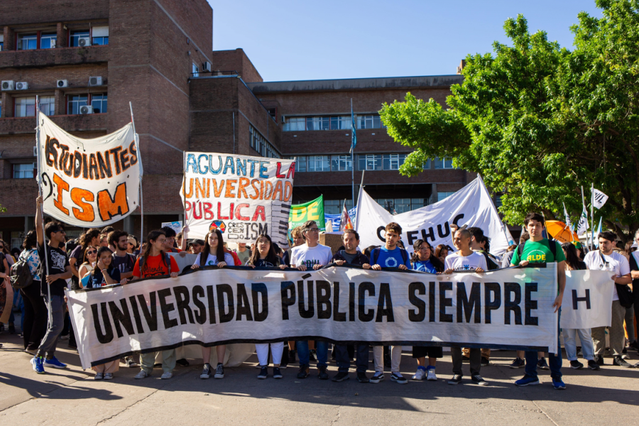 Paro universitario nacional: Seis días sin clases por reclamos salariales