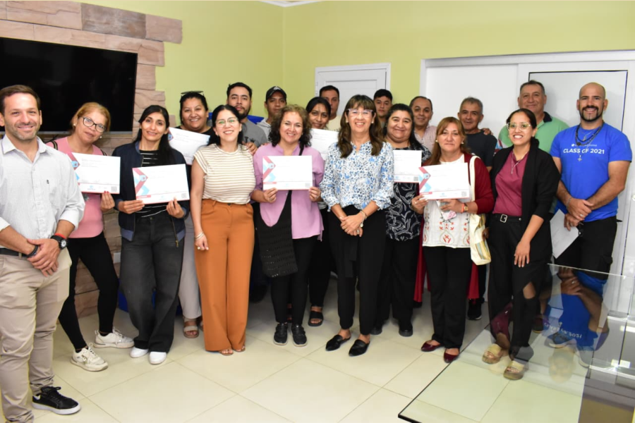 Santiago del Estero: Fortalecen la formación laboral con entrega de certificados y nuevos cursos