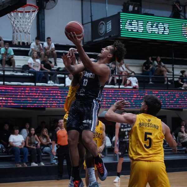 Club Ciclista Olímpico se hizo fuerte en casa y mantiene viva la ilusión de playoffs