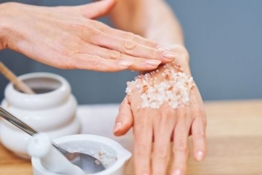 ANMAT prohíbe más de 20 cosméticos por falta de registro y riesgos para la salud