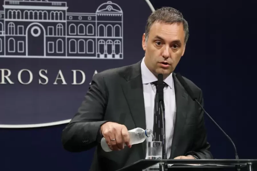 En medio de la polémica, Adorni reactiva reuniones con ministros para ordenar la gestión