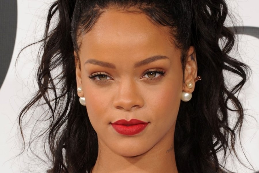 Ataque a tiros en la mansión de Rihanna: La acusada negó todo y seguirá presa con una fianza millonaria