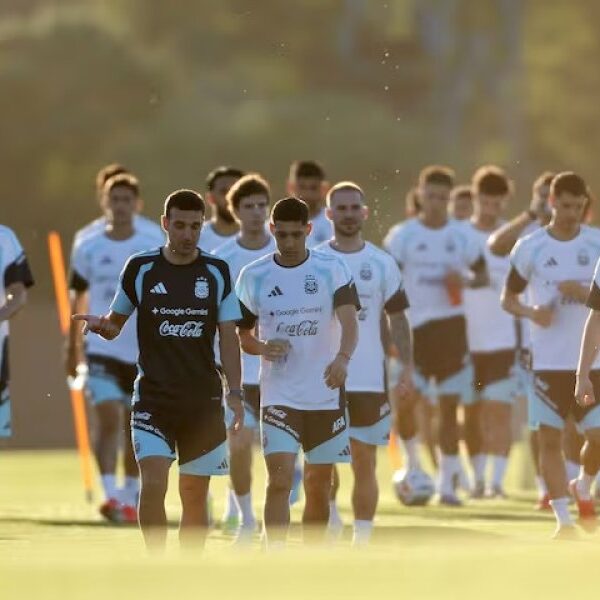 Messi lidera el ensayo: Argentina enfrenta a Mauritania en la Bombonera