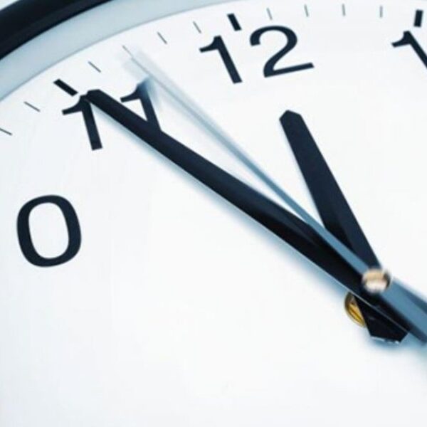 Chile atrasa su reloj y cambia la diferencia horaria con Argentina desde abril