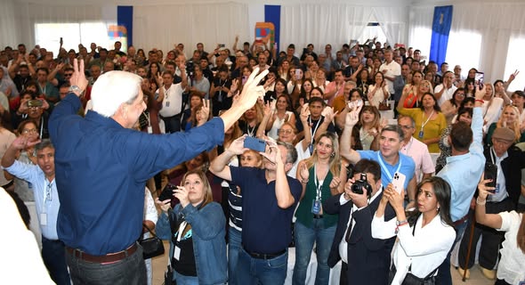 “La gente hoy está sufriendo en el país. El peronismo tiene que construir una alternativa”