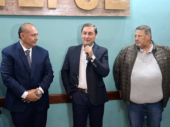 Acto de asunción de autoridades en UTEPSE: Santiago ratifica su modelo de paz social y unidad