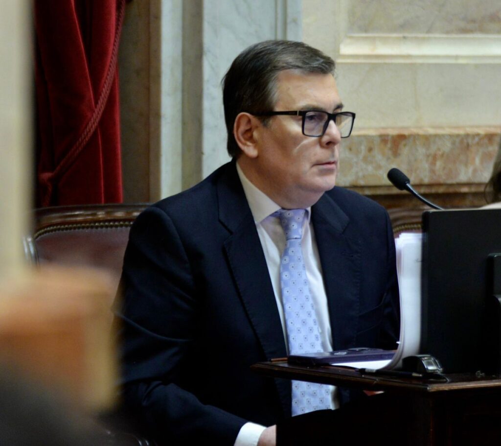 El Senador Gerardo Zamora presentó un proyecto de ley para prevenir la ludopatía infantil