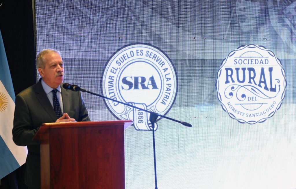 El Gobernador participó de una reunión con autoridades de la Sociedad Rural en Quimilí