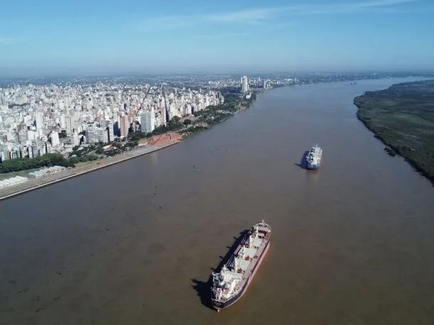 Polémicas en la licitación de la Hidrovía: Denuncias por socios ocultos y exclusión de capitales chinos