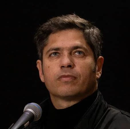 Kicillof en la cumbre de España: «Lo que andaba mal empeoró y lo que estaba bien lo está rompiendo»