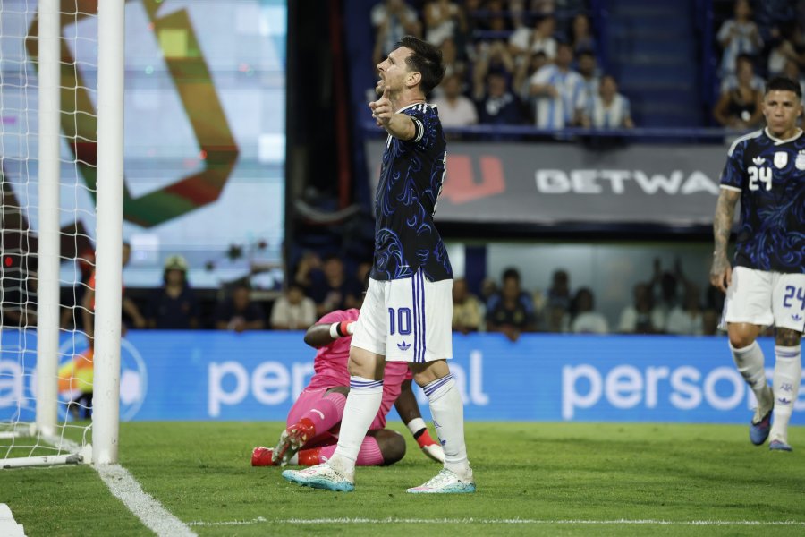 Argentina goleó a Zambia y se despide del país con ilusión rumbo al Mundial