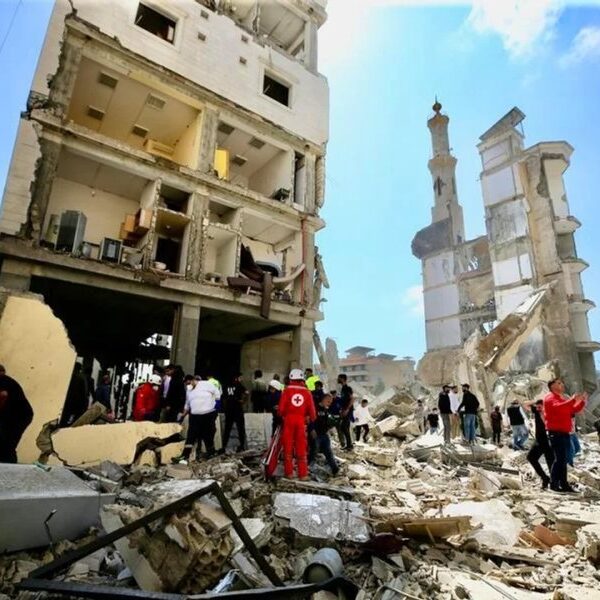 Líbano decreta jornada de duelo nacional tras un ataque que dejó cientos de víctimas en Beirut