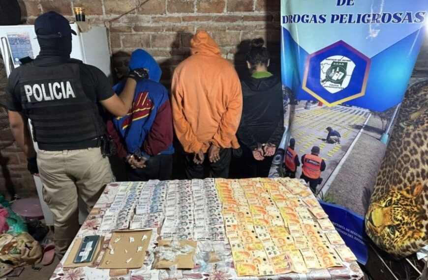 Secuestran cocaína y más de $800.000 en un barrio de La Banda