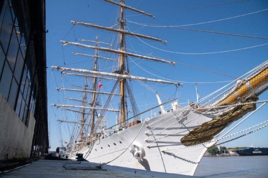 La Fragata Libertad inició su 54° viaje de instrucción con más de 250 tripulantes La Fragata Libertad inició su 54° viaje de instrucción con más de 250 tripulantes