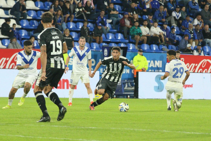 Nueva derrota de Central Córdoba ante Vélez en Liniers