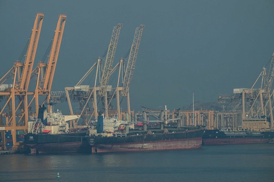 Irán redobla la tensión tras cerrar Ormuz: «Estamos preparados para derrotar a EE.UU»