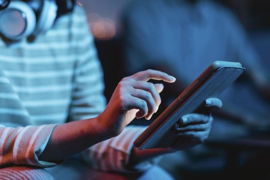 Qué es “True Crime Community”, la red que preocupa por su vínculo con amenazas en escuelas