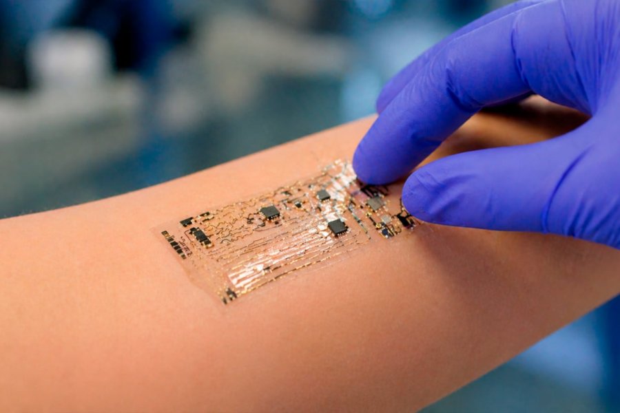 Crearon tatuajes electrónicos que permiten implantar circuitos y chips en la piel