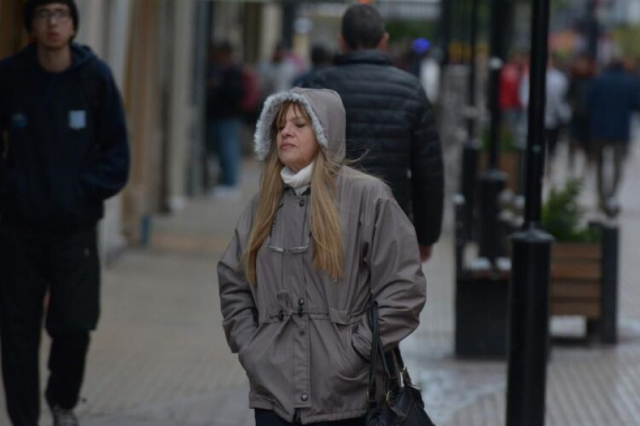 Masa de aire polar provoca un marcado descenso térmico en Santiago del Estero