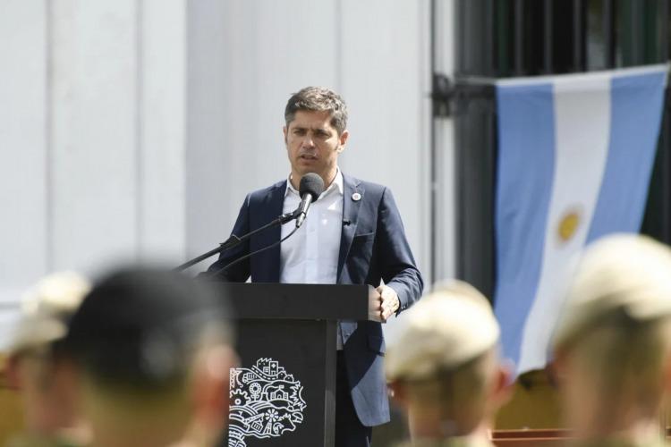 «Cuida un solo empleo, el de Adorni», el dardo de Kicillof a Milei en medio del escándalo judicial del jefe de Gabinete