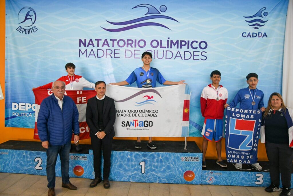 El Jefe de Gabinete participó de la premiación del Campeonato República de Natación