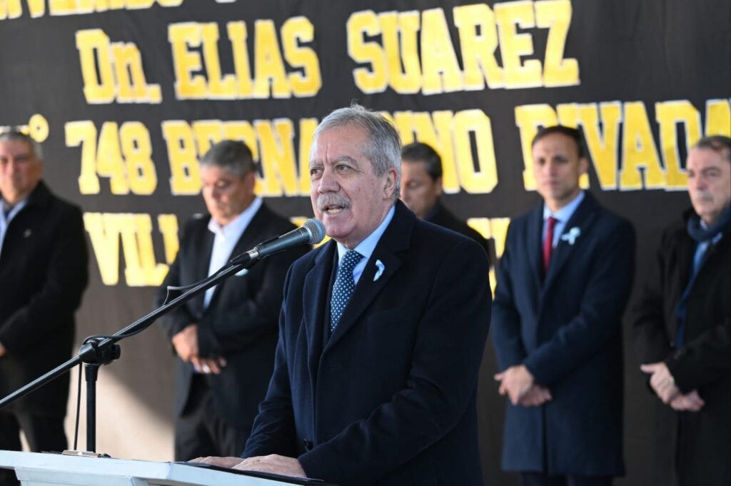 El Gobernador Elías Suárez inauguró obras de ampliación y refacción en la Escuela N° 748 de Villa Atamisqui y entregó viviendas sociales
