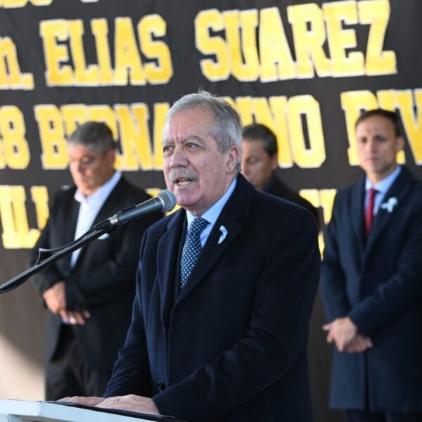 El Gobernador Elías Suárez inauguró obras de ampliación y refacción en la Escuela N° 748 de Villa Atamisqui y entregó viviendas sociales