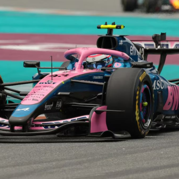 Franco Colapinto alcanzó el 7° puesto en el GP de Miami tras una sanción a Leclerc