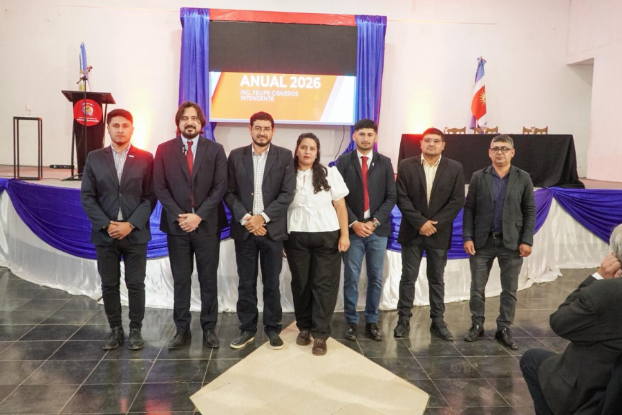 Felipe Cisneros destacó obras, inversión social y desarrollo productivo en su mensaje anual ante el Concejo Deliberante Felipe Cisneros destacó obras, inversión social y desarrollo productivo en su mensaje anual ante el Concejo Deliberante