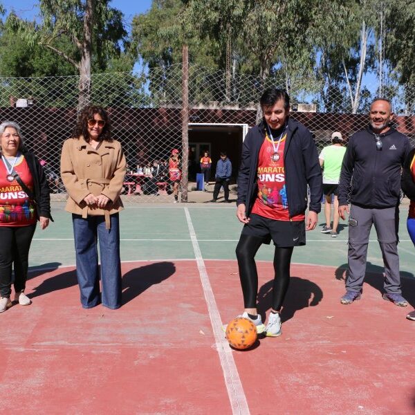 La UNSE inauguró una cancha de futsal con medidas internacionales para potenciar el deporte universitario