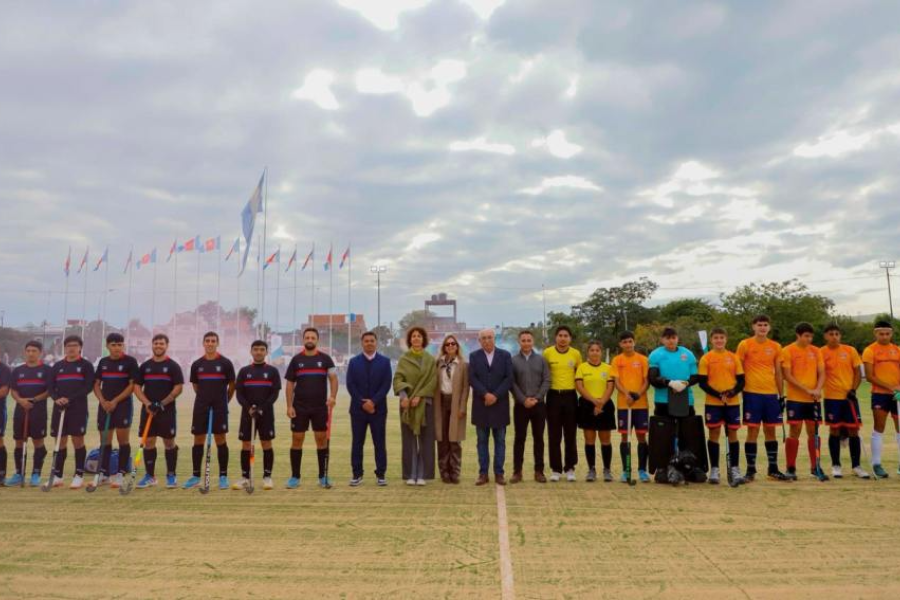 Las Termas inauguró su nueva cancha de hockey en el Polideportivo Municipal