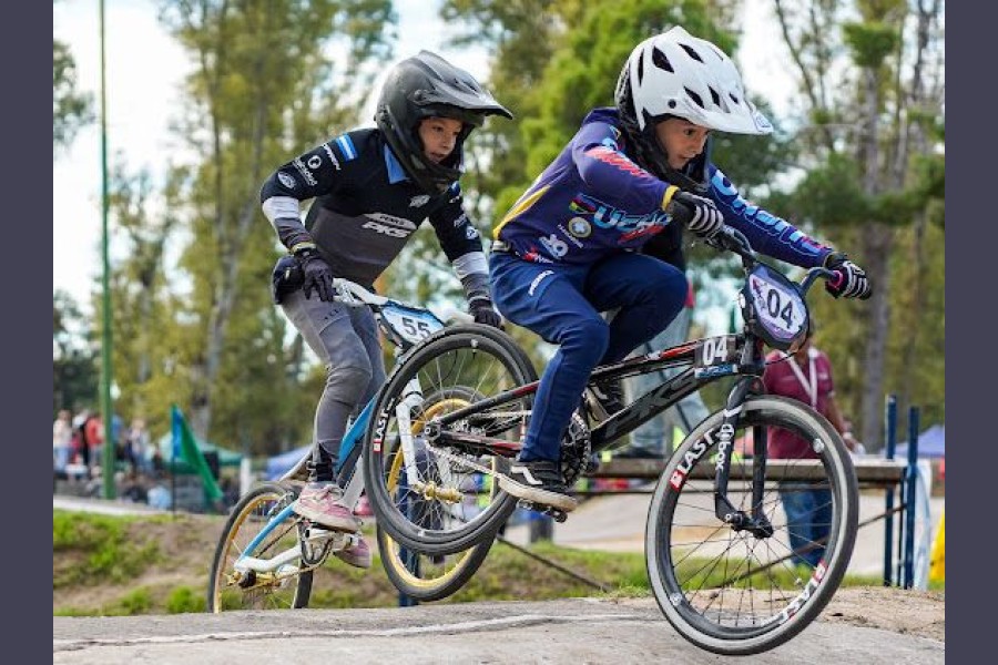 Mas de 50 pilotos santiagueños correran el Campeonato Argentino de BMX en Rio Cuarto