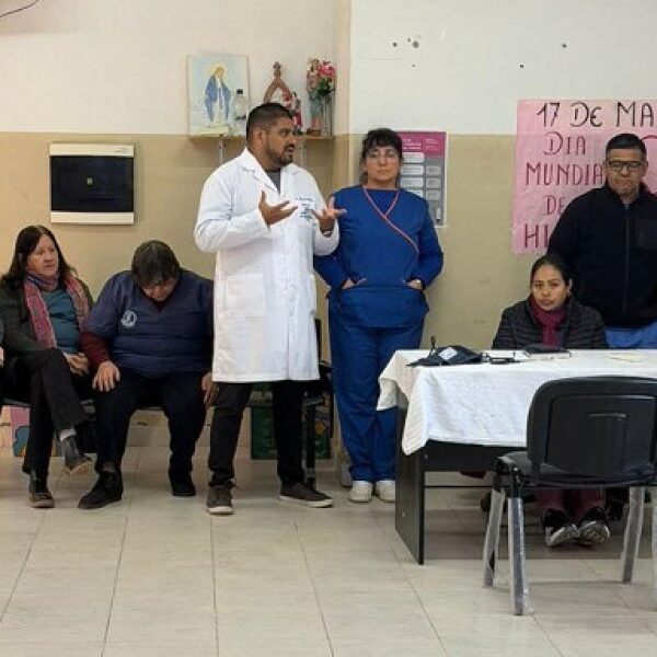 Realizaron una charla sobre hipertension arterial en el Hospital de Bandera