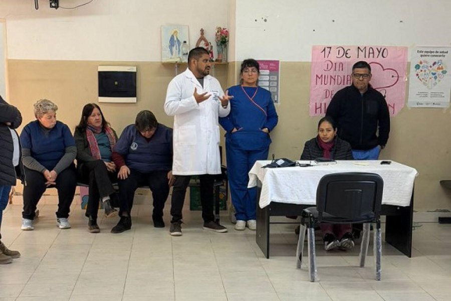 Realizaron una charla sobre hipertension arterial en el Hospital de Bandera Realizaron una charla sobre hipertension arterial en el Hospital de Bandera