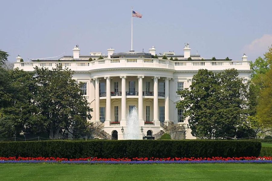 Reportaron decenas de disparos en las inmediaciones de la Casa Blanca