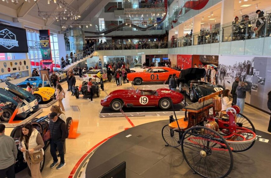 El Museo del Automóvil de Termas se convierte en uno de los grandes atractivos del fin de semana largo