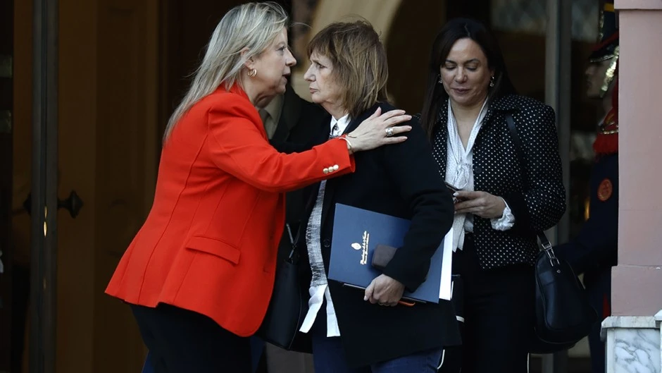Ahora Monteoliva se despega de Karina y asciende a dos funcionarios de Bullrich Ahora Monteoliva se despega de Karina y asciende a dos funcionarios de Bullrich