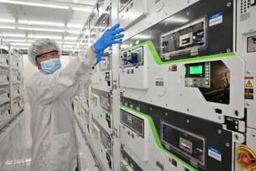 Japón proyecta una histórica inversión pública y privada de 370 billones de yenes para liderar la inteligencia artificial y asegurar su soberanía tecnológica hacia 2040