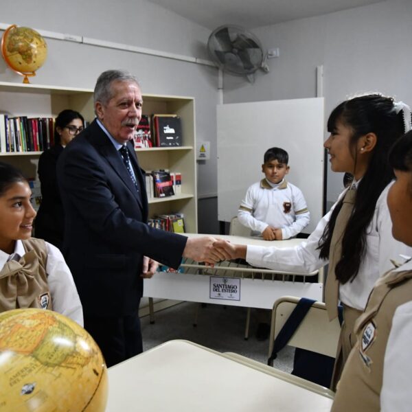 El Gobernador Elías Suárez inauguró obras en el departamento Río Hondo