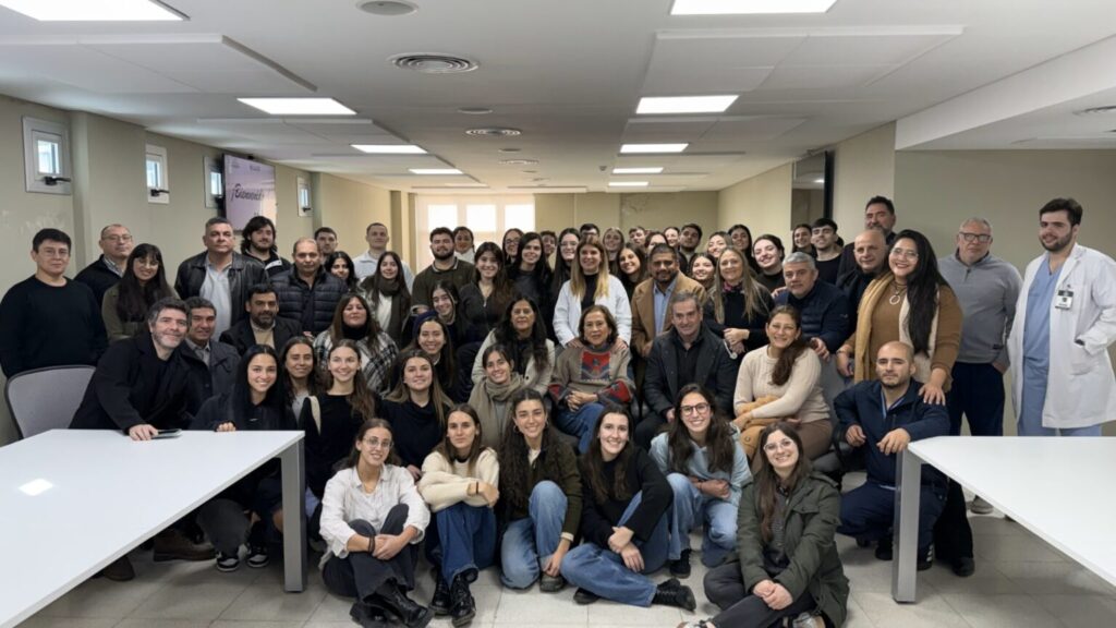 Estudiantes de Medicina de la Universidad Favaloro comenzarán su Práctica Final Obligatoria en hospitales del interior provincial Estudiantes de Medicina de la Universidad Favaloro comenzarán su Práctica Final Obligatoria en hospitales del interior provincial