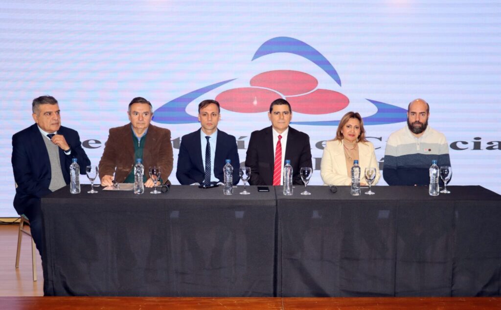 Se realizó una conferencia sobre el Fenómeno del Niño y sistemas de alerta temprana para la provincia Se realizó una conferencia sobre el Fenómeno del Niño y sistemas de alerta temprana para la provincia