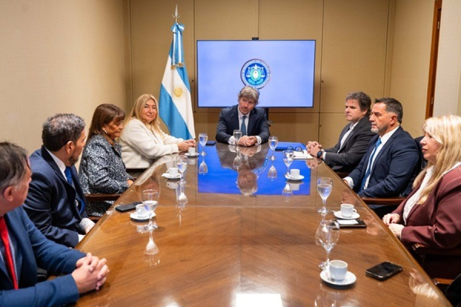 Autoridades de la Federación Argentina de la Magistratura y la Función Judicial mantuvieron una mesa de trabajo con el Ministerio de Justicia de la Nación Autoridades de la Federación Argentina de la Magistratura y la Función Judicial mantuvieron una mesa de trabajo con el Ministerio de Justicia de la Nación