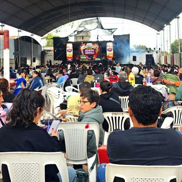 La Compañía de Danzas Folklóricas Ashpa Súmaj congregó a más de mil personas en su tradicional Gran Peña Anual