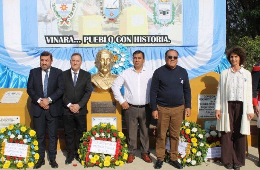 Conmemoración de los 205 años del Pacto de Vinará en el departamento Río Hondo con un acto protocolar y un desfile cívico-militar