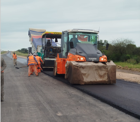 Solicitud de Vialidad Nacional para extremar los cuidados al circular por la Ruta Nacional 9 entre Santiago del Estero y Las Termas de Río Hondo debido a obras viales.